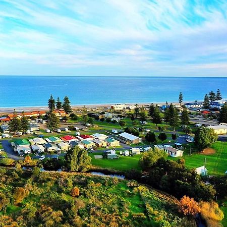 Moana Beach Tourist Park Hotel Exterior foto