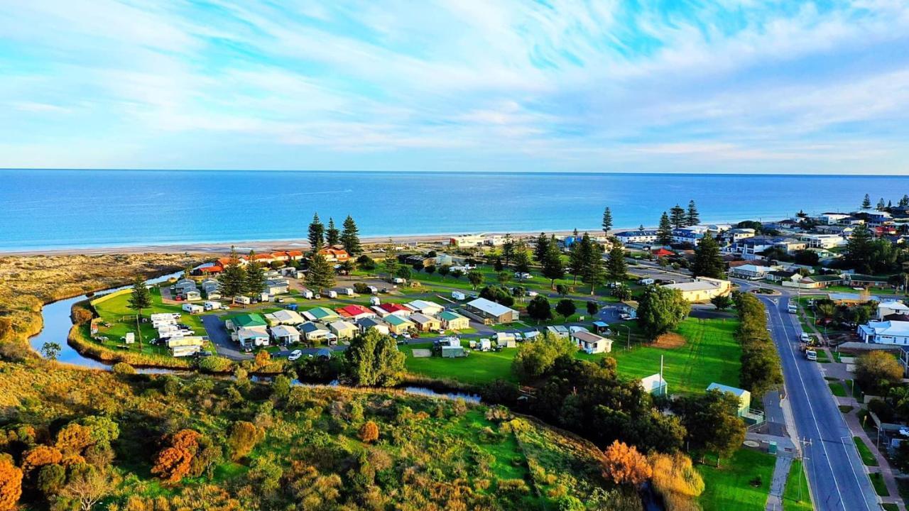 Moana Beach Tourist Park Exterior foto